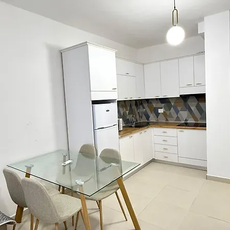 Apartamento Gretas 8 *